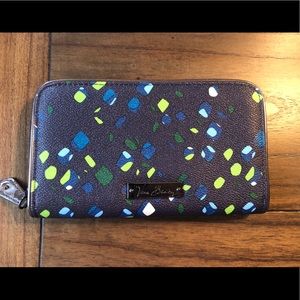 Vera Bradley Ink Spots ZIP Around Clutch